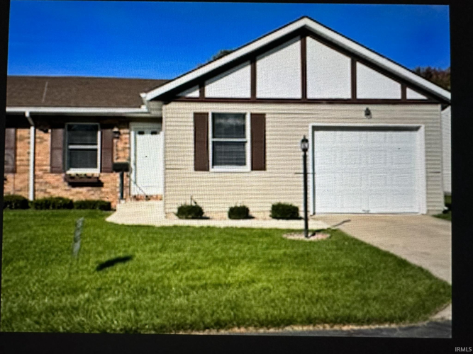 5922  Barcus Way South Bend, IN 46614-6377 | MLS 202340815