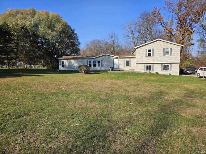 6418 W 100 North Road Warsaw, IN 46580 | MLS 202341542