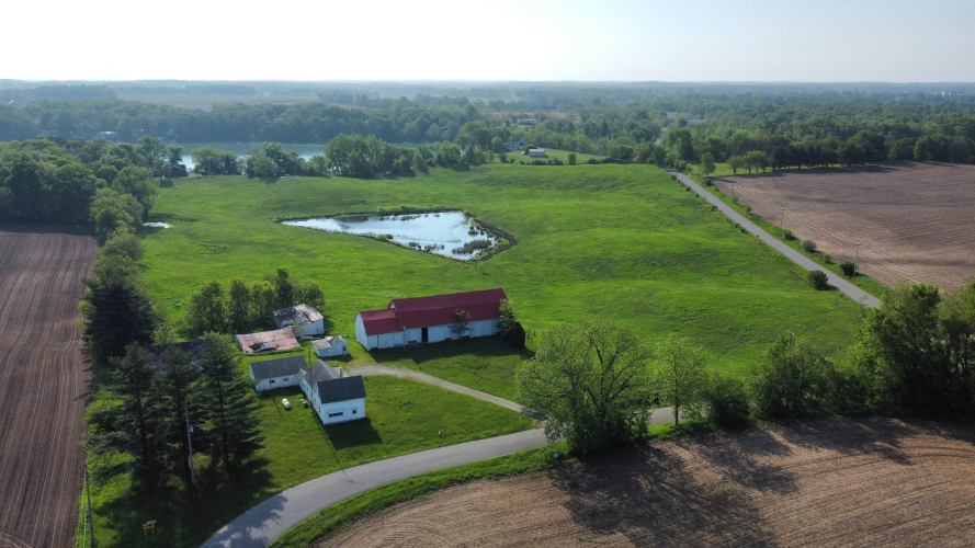 10480 W Lime Lake Road Orland, IN 46776 | MLS 202401029