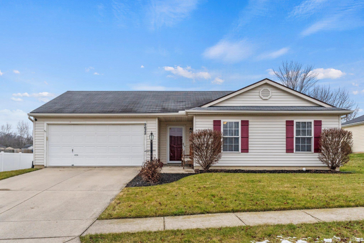 9625  Rio Canyon Court Fort Wayne, IN 46825 | MLS 202401443