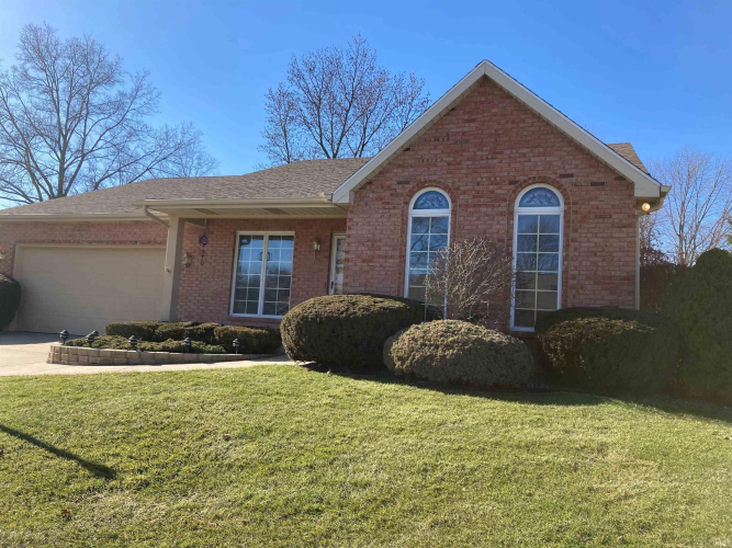 6129  OLD ENGLISH Court South Bend, IN 46614 | MLS 202403692