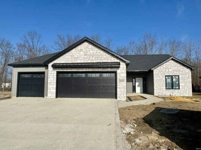 1106  Midnight Chase Grove Fort Wayne, IN 46845 | MLS 202404722