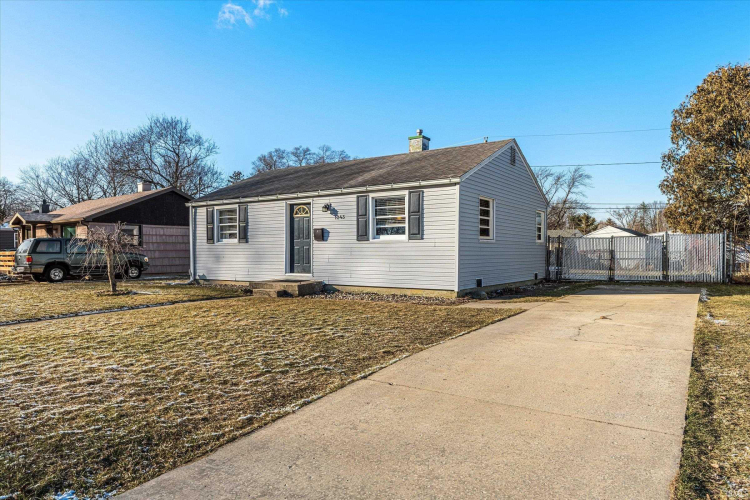 1243  Edgewood Drive South Bend, IN 46616 | MLS 202405506