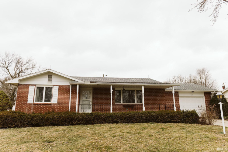 216  HOLIDAY Drive Greentown, IN 46936 | MLS 202406141