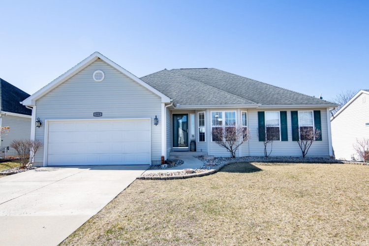509  Cloudmont Drive Osceola, IN 46561 | MLS 202406504