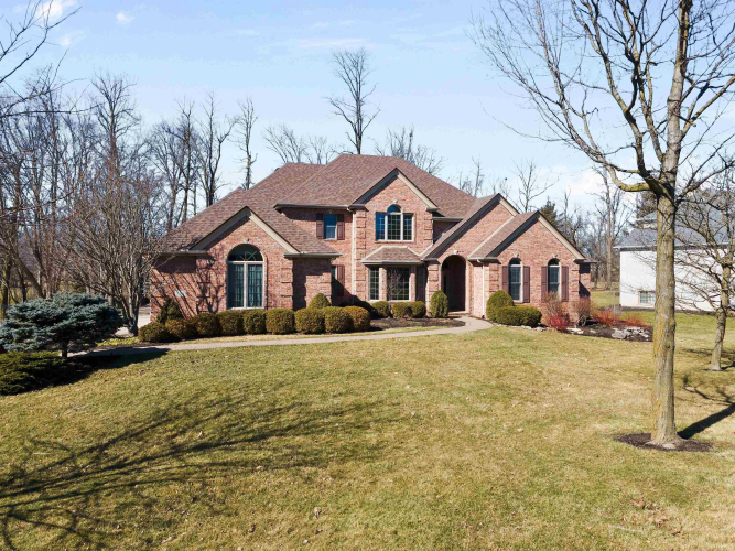 302  Chestnut Forest Cove Fort Wayne, IN 46814 | MLS 202406599