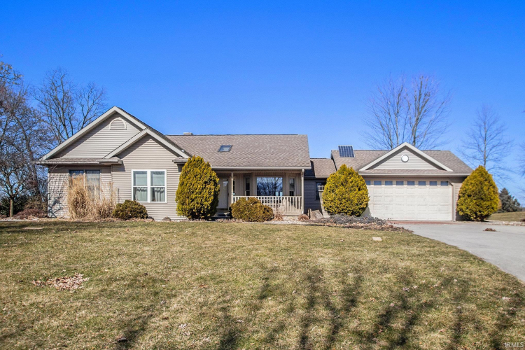 10715  County Road 10  Middlebury, IN 46540 | MLS 202406648