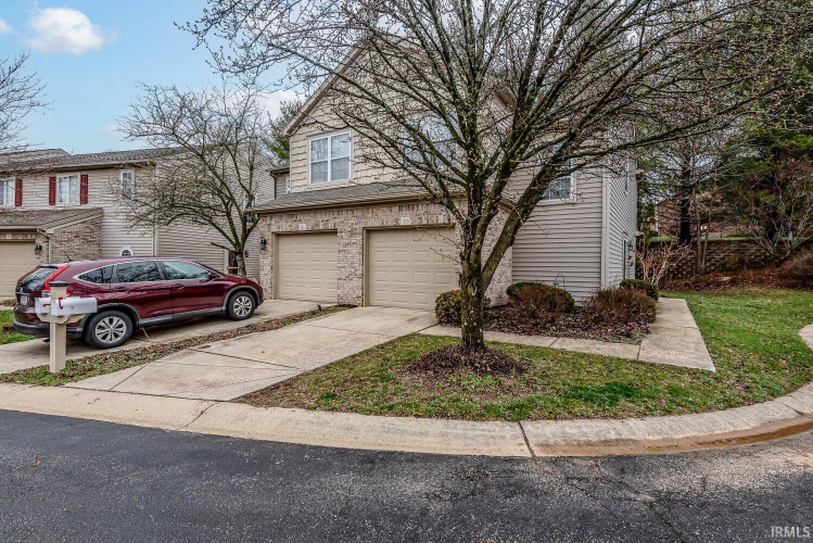 723 E Bayberry Court Bloomington, IN 47401 | MLS 202407586