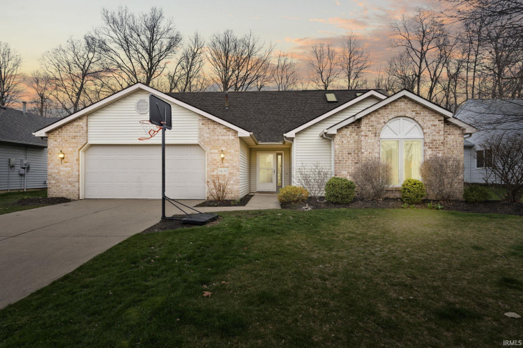 8630  Spring Forest Drive Fort Wayne, IN 46804 | MLS 202410013