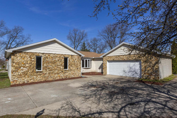 52815  winterberry Drive South Bend, IN 46637 | MLS 202410713