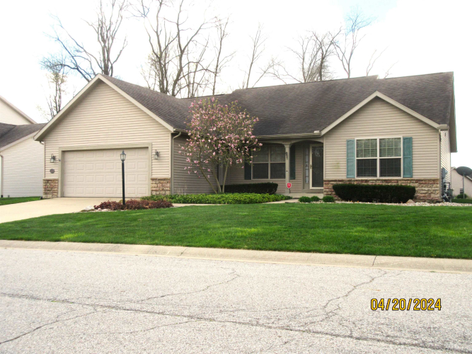 25768  ROLLING HILS Drive South Bend, IN 46628 | MLS 202413631