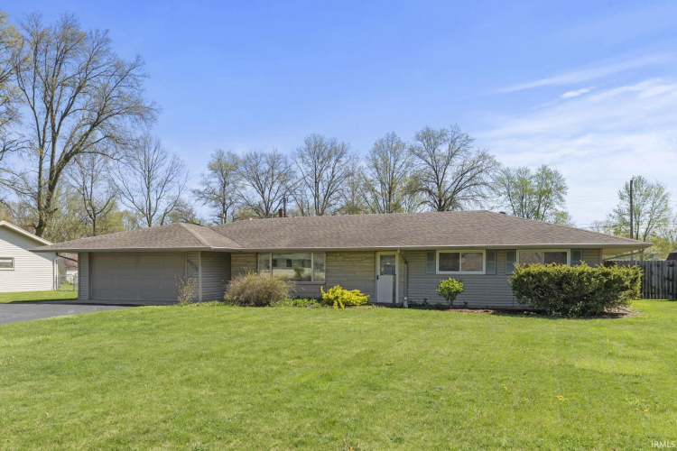 4836  Woodway Drive Fort Wayne, IN 46835 | MLS 202413667