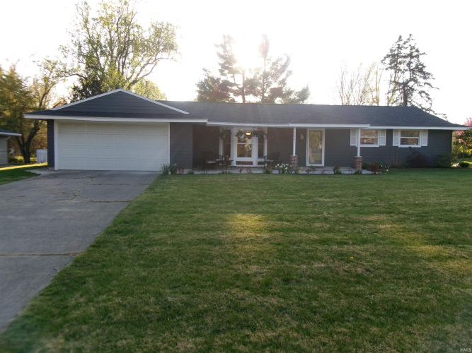 52791  Highland Drive South Bend, IN 46635 | MLS 202414206