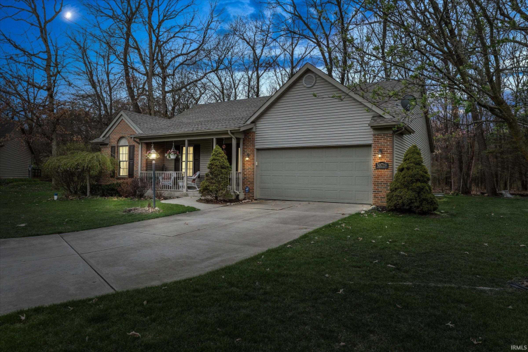 50719  Carrington Place Court South Bend, IN 46637 | MLS 202414484