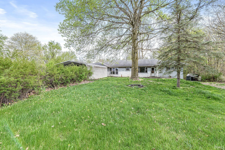 10974  County Road 10  Middlebury, IN 46540 | MLS 202414525