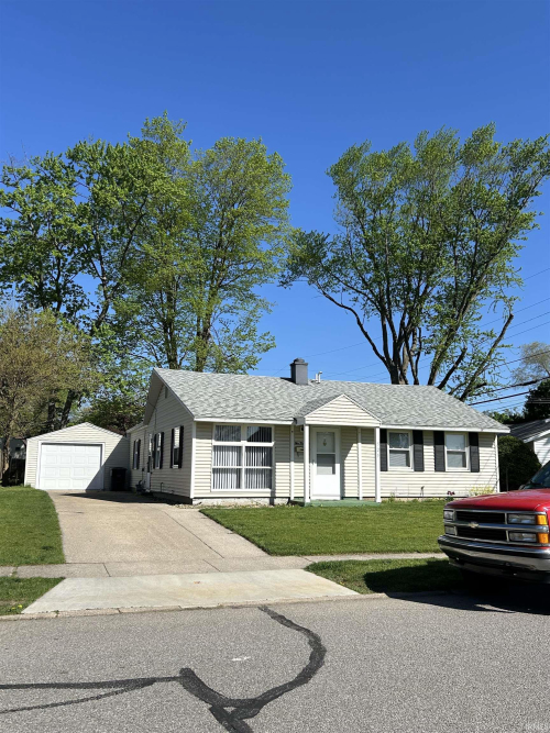 525  Chamberlin Drive South Bend, IN 46615-3215 | MLS 202414803