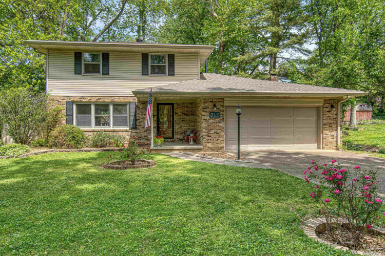 717  FOREST PARK Drive Newburgh, IN 47630 | MLS 202415353