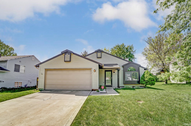 1914  Falcon Hill Place Fort Wayne, IN 46825 | MLS 202416466