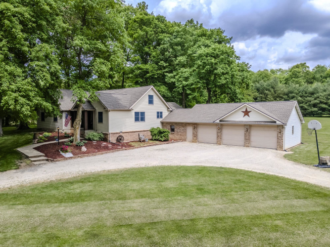 6335 S 850 W Road South Whitley, IN 46787 | MLS 202418910