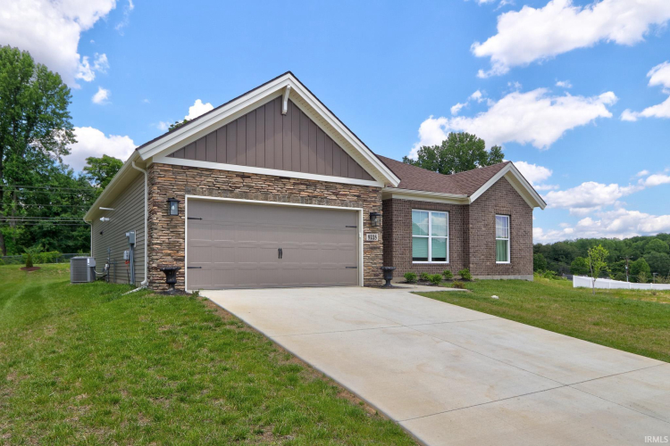 9225  Strickland Court Evansville, IN 47712-5669 | MLS 202419694