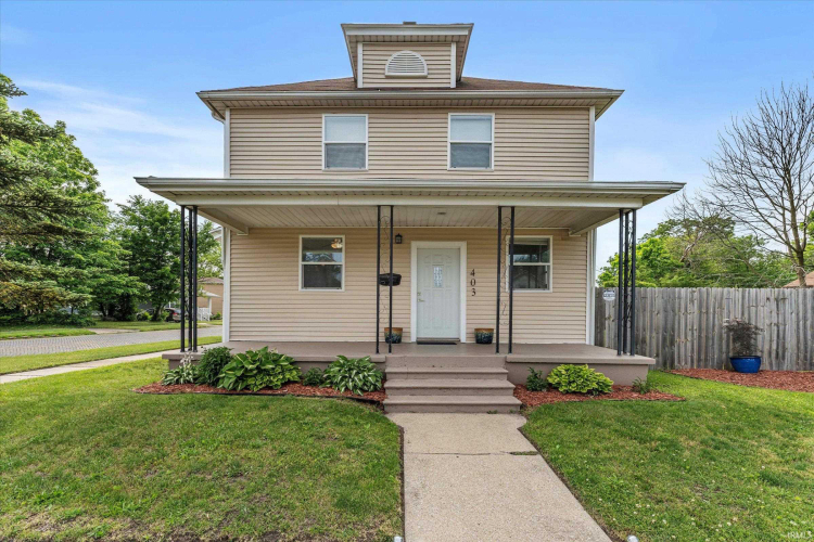 403 N Cottage Grove Avenue South Bend, IN 46616-1104 | MLS 202419910
