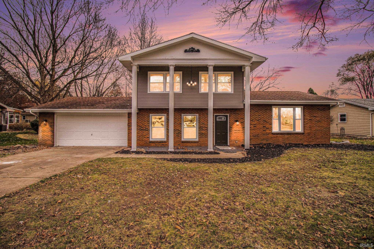 52186  Woodridge Drive South Bend, IN 46544 | MLS 202420781