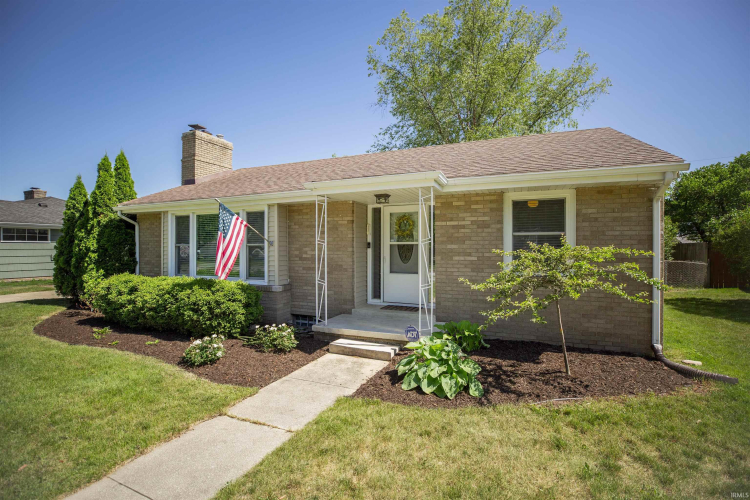 1532  Southwood Avenue South Bend, IN 46615-1339 | MLS 202421160