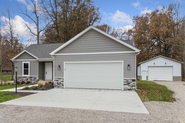 6076  Adams Center Road Fort Wayne, IN 46818 | MLS 202424174