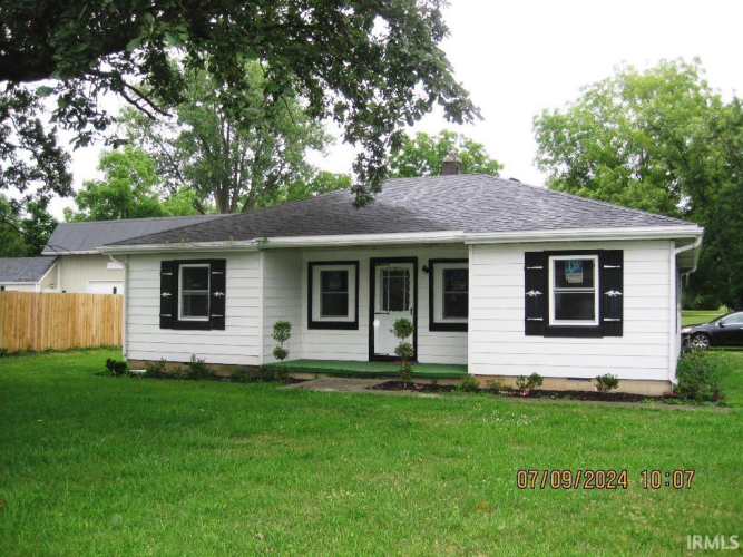 2524 S MACEDONIA Avenue Muncie, IN 47302 | MLS 202426137