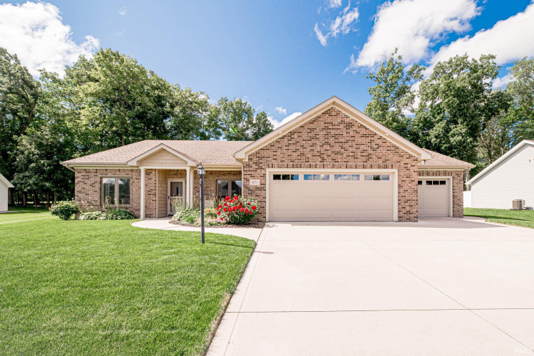 1171 W Whitetail Drive Columbia City, IN 46725 | MLS 202426835