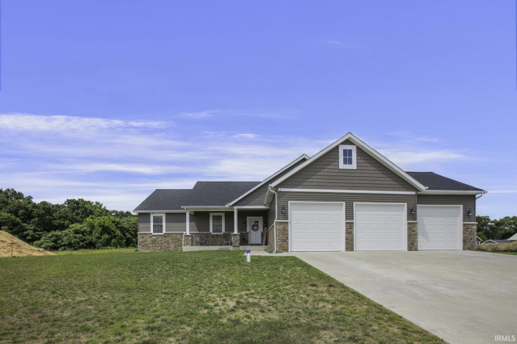 30363  Carter Kash Drive Elkhart, IN 46517-1337 | MLS 202427058