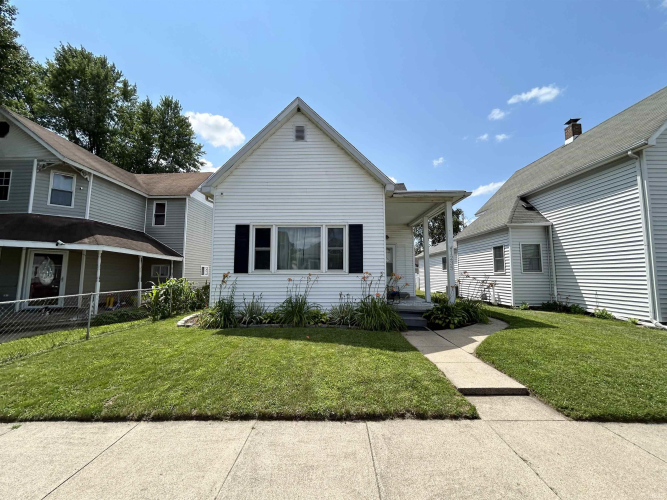 1235  Chicago Street Logansport, IN 46947 | MLS 202427066