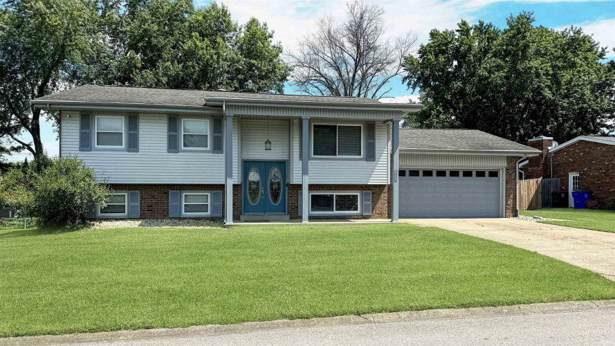 7944  Owens Drive Newburgh, IN 47630 | MLS 202427082