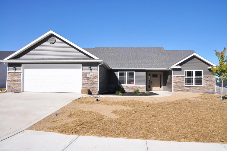 2004  Winesap Way Kendallville, IN 46755 | MLS 202427440