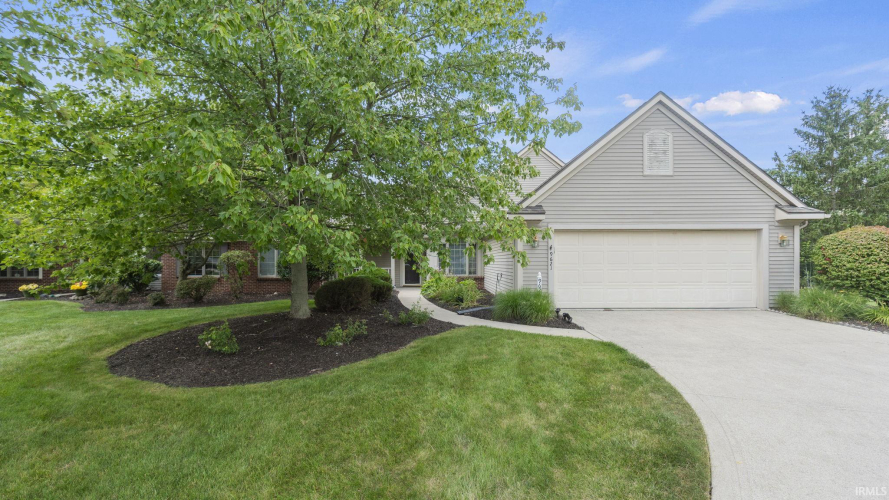 9621  Wawasee Cove Fort Wayne, IN 46804-2427 | MLS 202428715