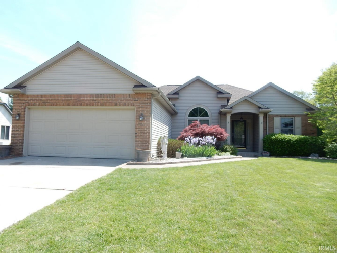 3830  Thornridge Drive Elkhart, IN 46514-6527 | MLS 202428768