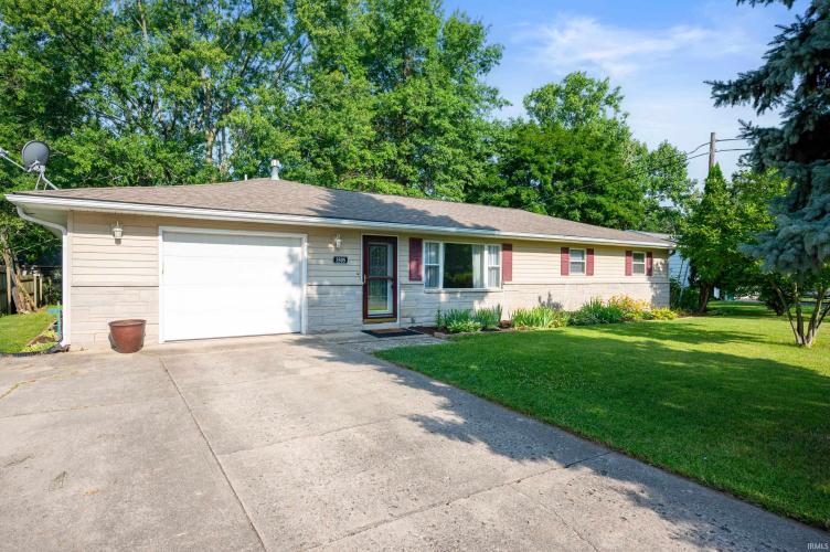 3505 N Oakwood Avenue Muncie, IN 47304 | MLS 202429029