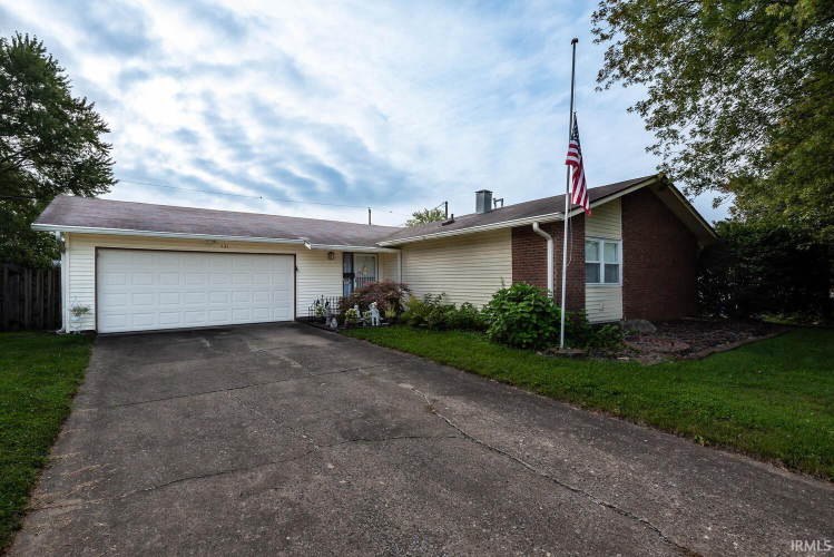 531 S Westwood Drive Bloomington, IN 47403 | MLS 202429361