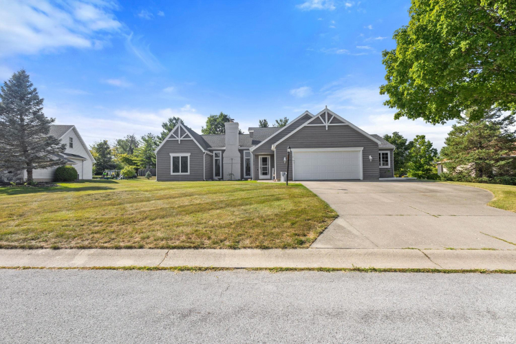 10617  Springtide Way Fort Wayne, IN 46845-9441 | MLS 202430750