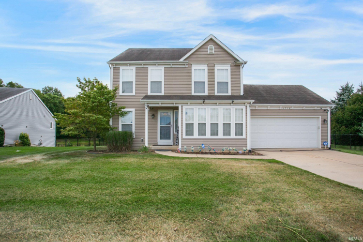 54910  Columbia Bay Drive Osceola, IN 46561 | MLS 202431558