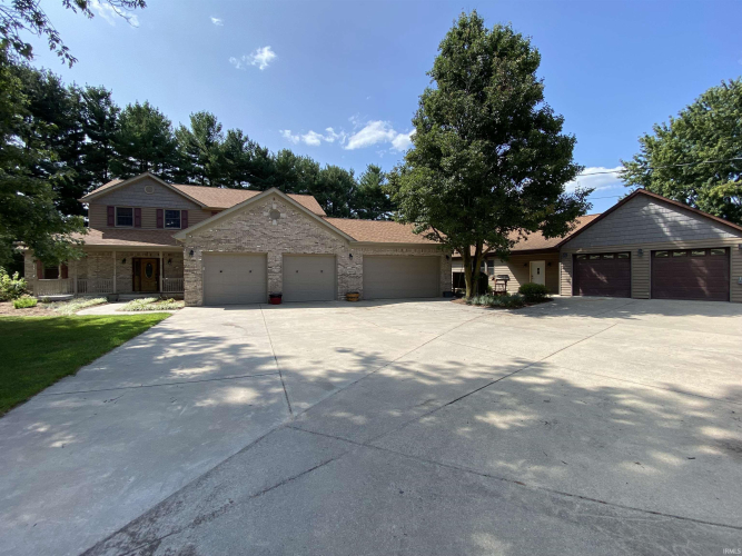 8262  N Kiger Drive Monticello, IN 47960 | MLS 202432161