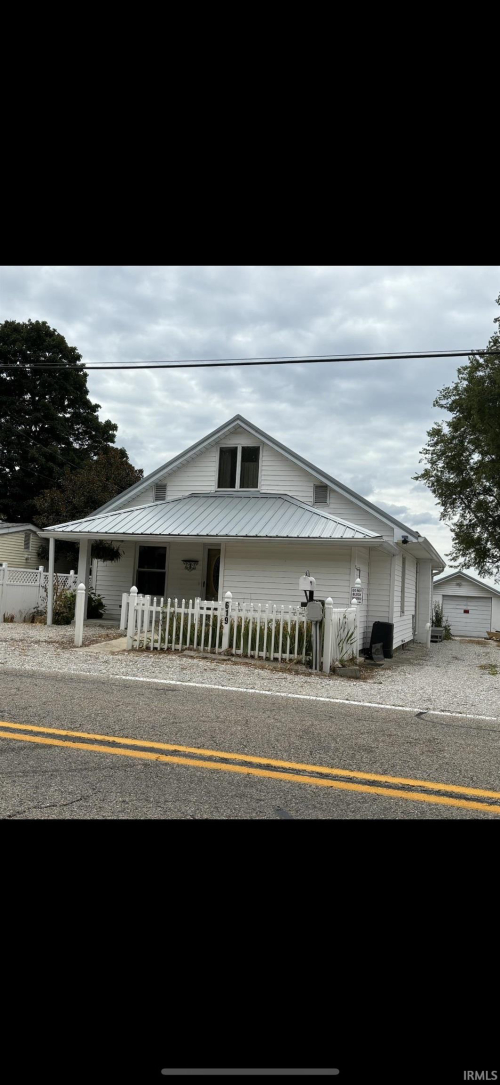 619 W Main Street Bruceville, IN 47516 | MLS 202432278