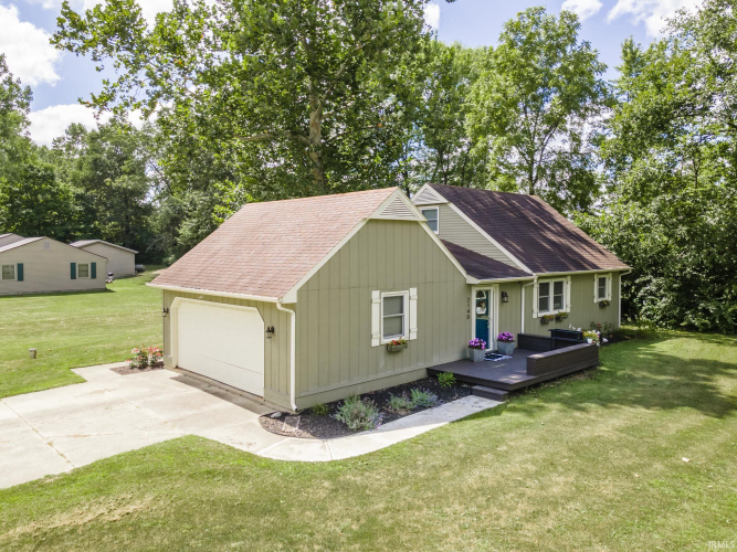 2140  East Gump Road Fort Wayne, IN 46845 | MLS 202432286