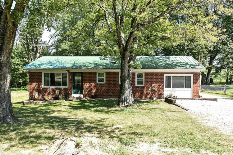 1610 S Lavon Drive Evansville, IN 47712 | MLS 202432780