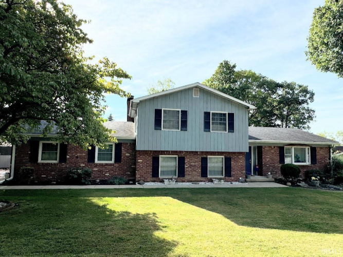 9  Golfview Drive Logansport, IN 46947 | MLS 202433735