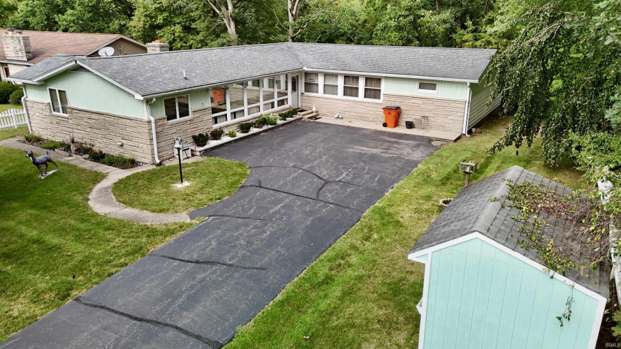 610 N Forest Drive Winamac, IN 46996-1108 | MLS 202433881