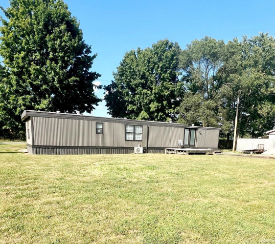 11690  County Road 4  Middlebury, IN 46540-9662 | MLS 202434264