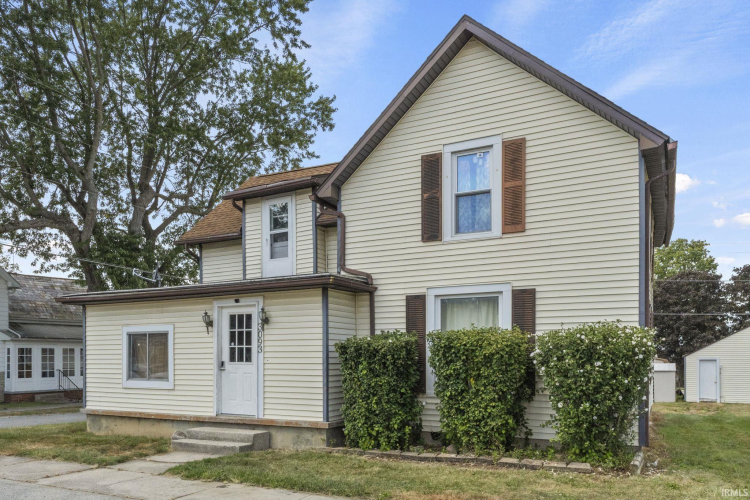 3093 W Broadway  Zanesville, IN 46799 | MLS 202434424