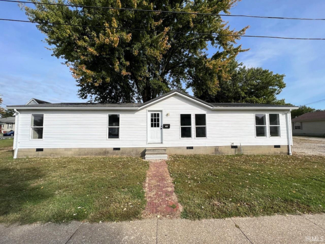 704 E First Street Huntingburg, IN 47542 | MLS 202434467