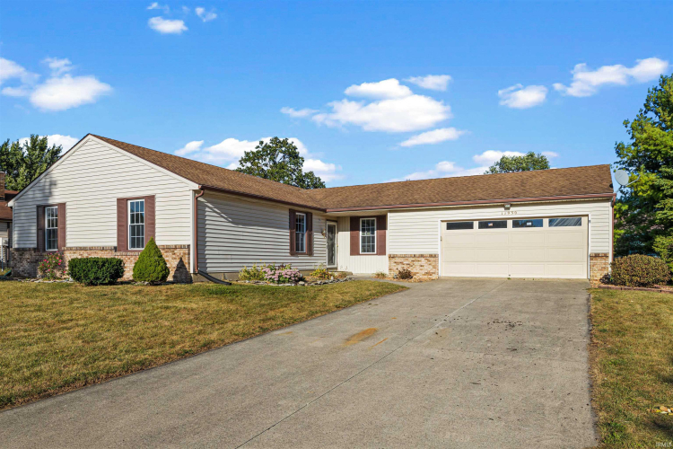 11930  Willowind Court Fort Wayne, IN 46845 | MLS 202434553